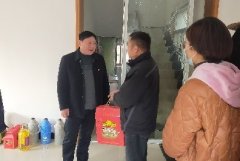 南京江宁汤山街道古泉社区：走访慰问  送“福”到家